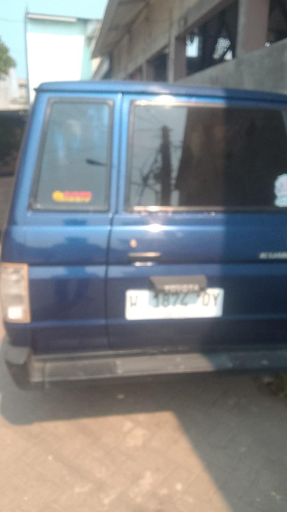 Belakang